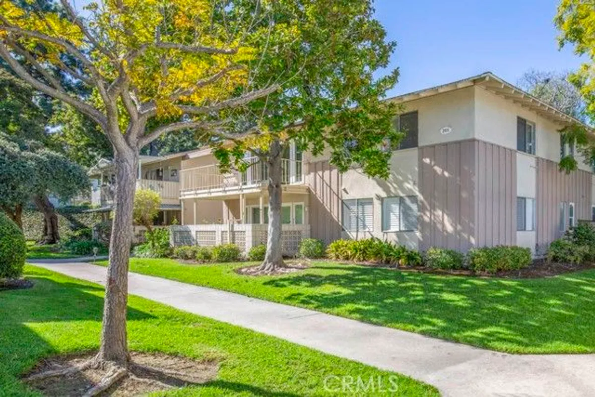 Property Slideshow image 1 of 42 | 255 calle aragon q, Laguna Woods, CA, 92637