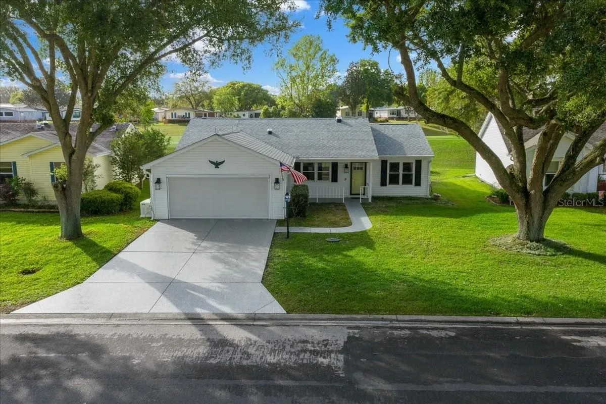 Property Slideshow image 1 of 59 | 936 orchid st, Lady Lake, FL, 32159