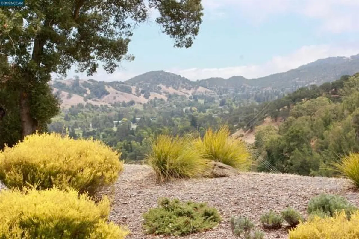 Property Slideshow image 1 of 73 | 2100 skycrest dr 10, Walnut Creek, CA, 94595