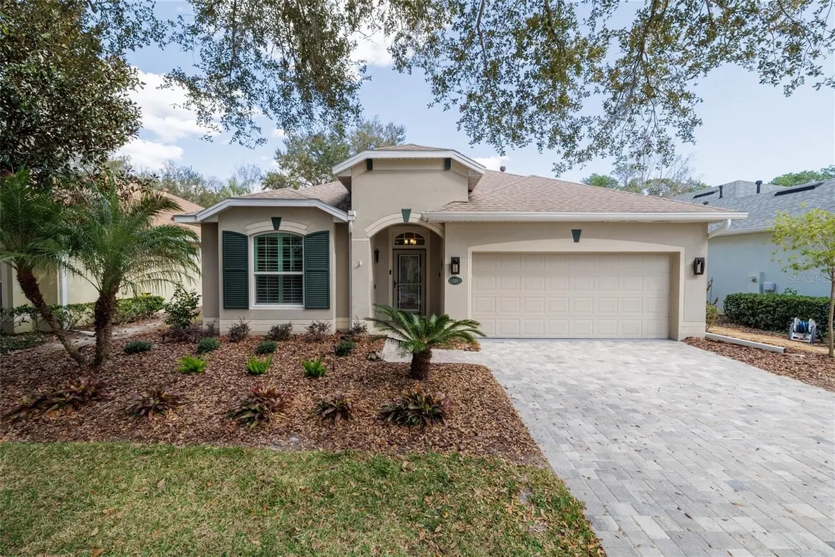 Property Slideshow image 1 of 47 | 526 heron point way, Deland, FL, 32724