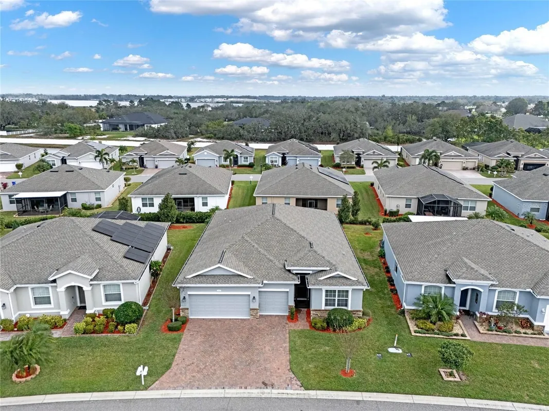 Property Slideshow image 1 of 59 | 3711 plymouth dr, Winter Haven, FL, 33884