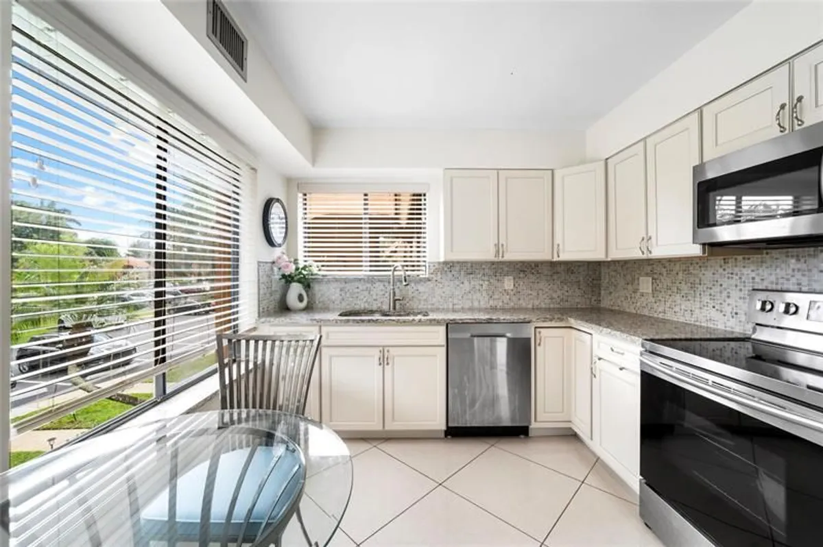 Property Slideshow image 1 of 56 | 11205 green lake 204 dr 204, Boynton Beach, FL, 33437