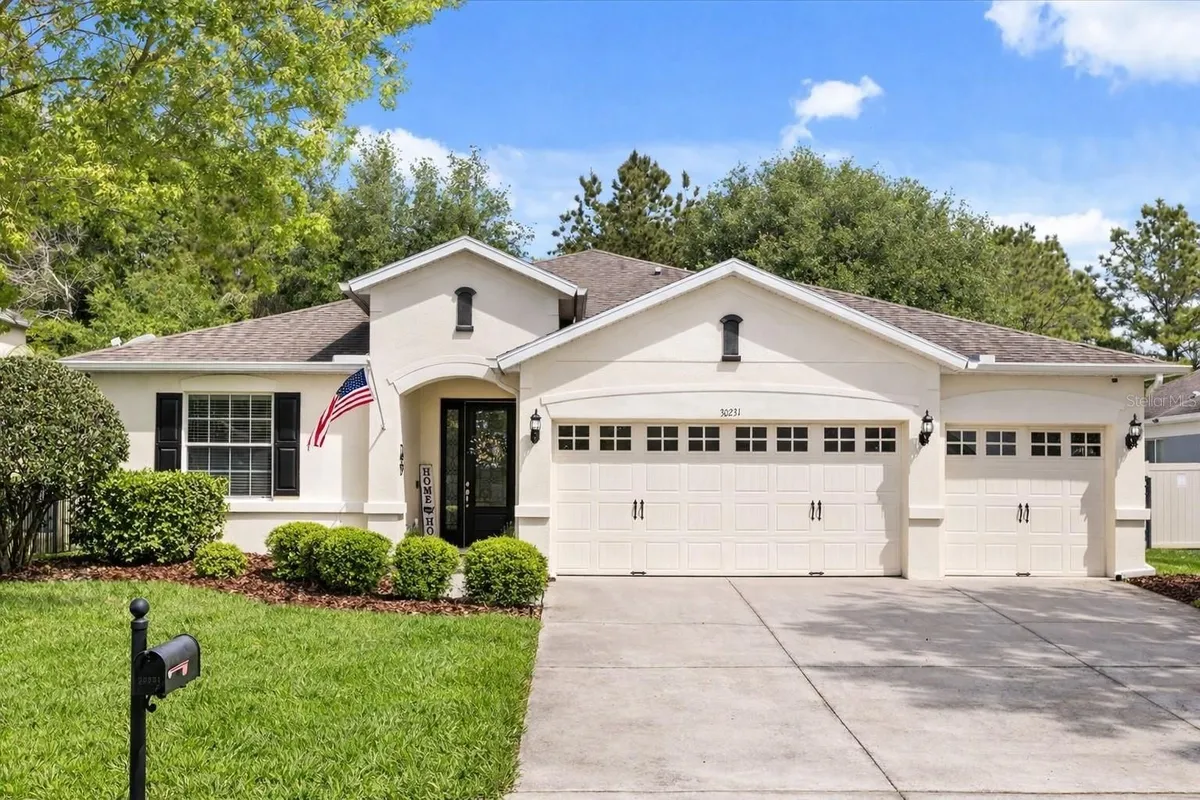 Property Slideshow image 1 of 36 | 30231 hackney loop, Mount Dora, FL, 32757