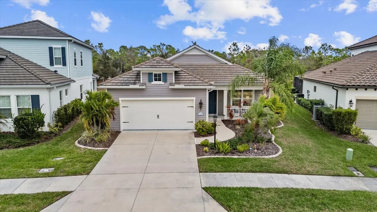 Property Slideshow image 1 of 50 | 13185 steinhatchee loop, Venice, FL, 34293