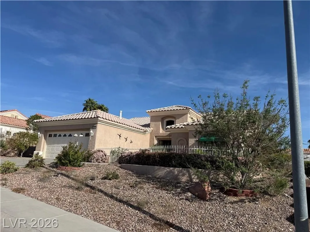 Property Slideshow image 1 of 5 | 10400 willamette pl, Las Vegas, NV, 89134