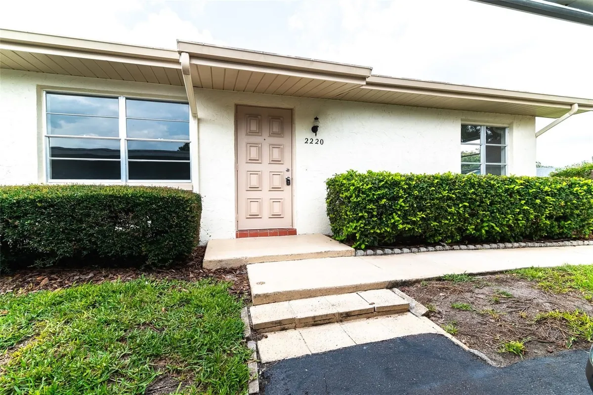 Property Slideshow image 1 of 60 | 2220 grenadier dr # 2220, Sun City Center, FL, 33573