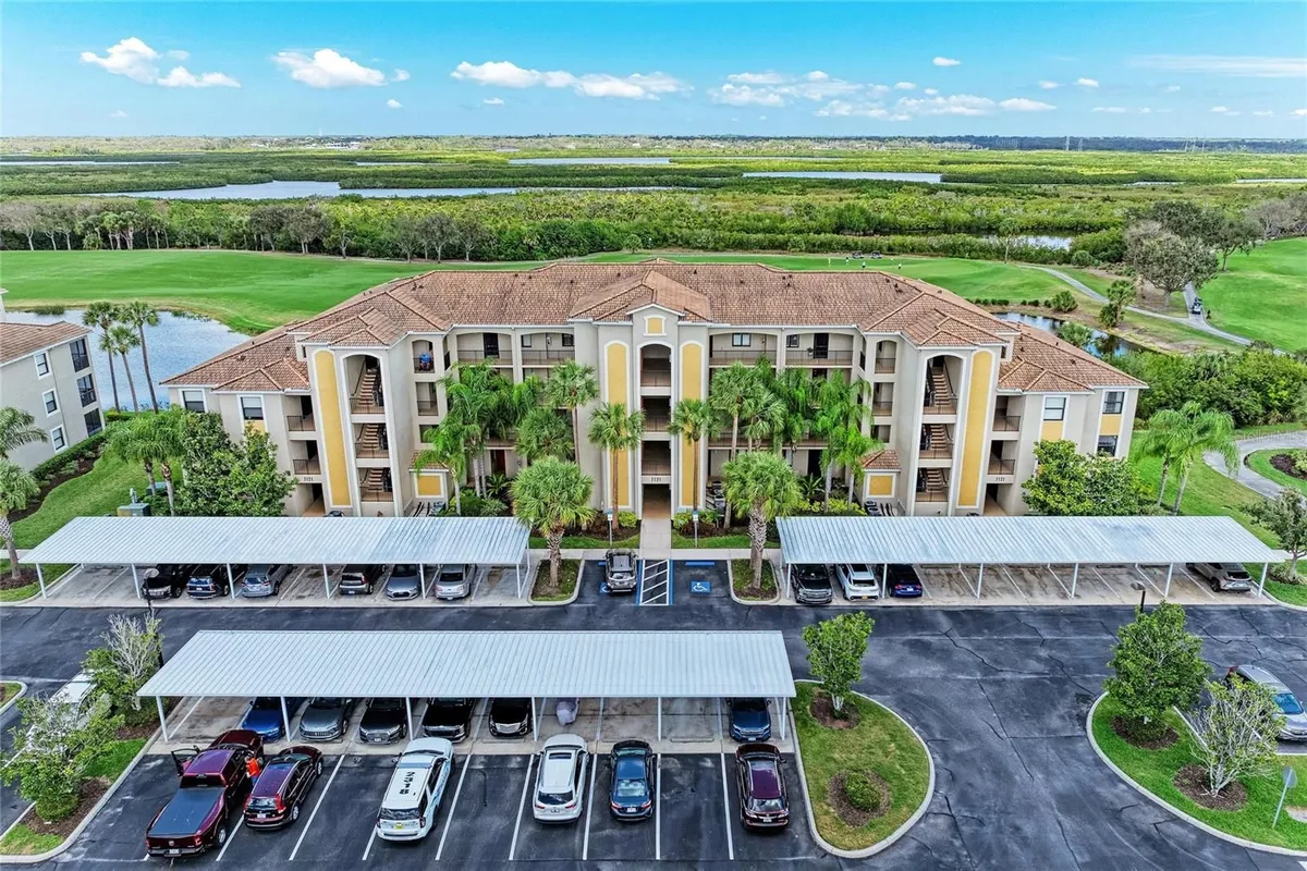 Property Slideshow image 1 of 62 | 7121 river hammock dr 208, Bradenton, FL, 34212