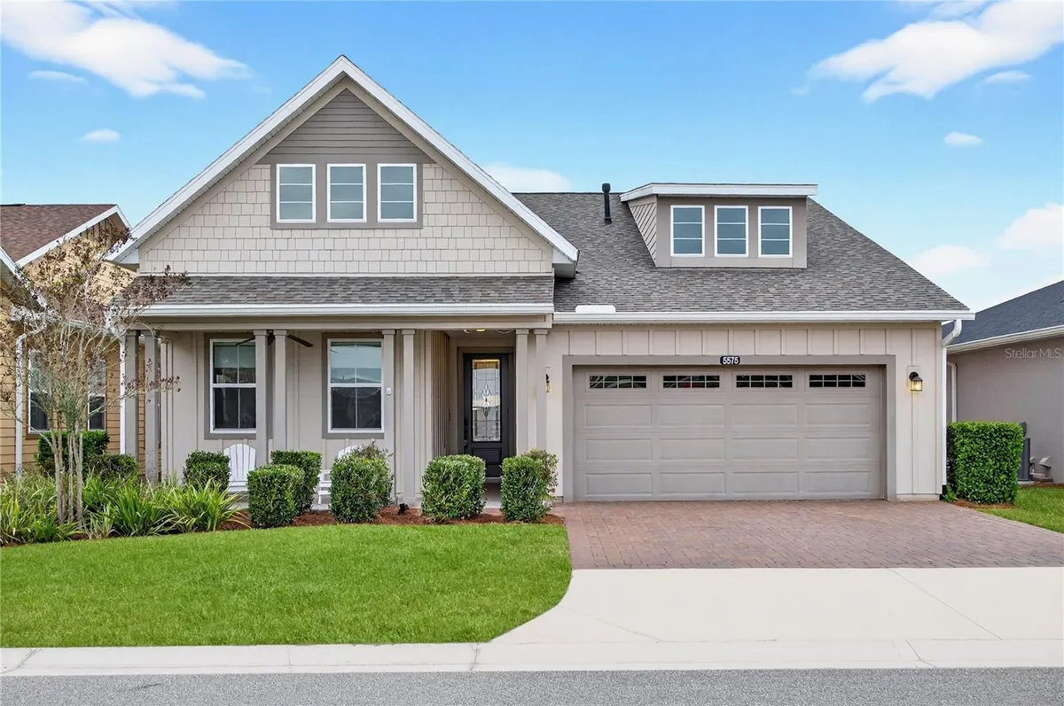 Property Slideshow image 1 of 81 | 5575 nw 43rd lane rd, Ocala, FL, 34482