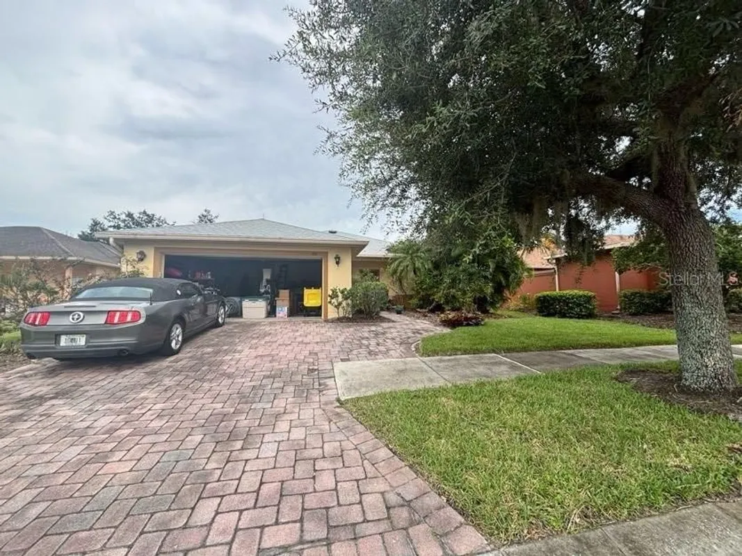 Property Slideshow image 1 of 9 | 106 vista dr, Kissimmee, FL, 34759
