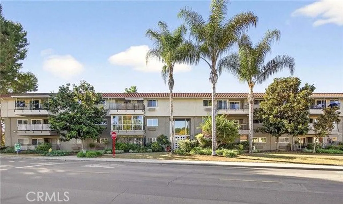 Property Slideshow image 1 of 43 | 2393 via 2b, Laguna Woods, CA, 92637