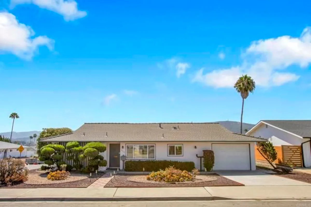 Property Slideshow image 1 of 32 | 959 la tierra dr, San Marcos, CA, 92078