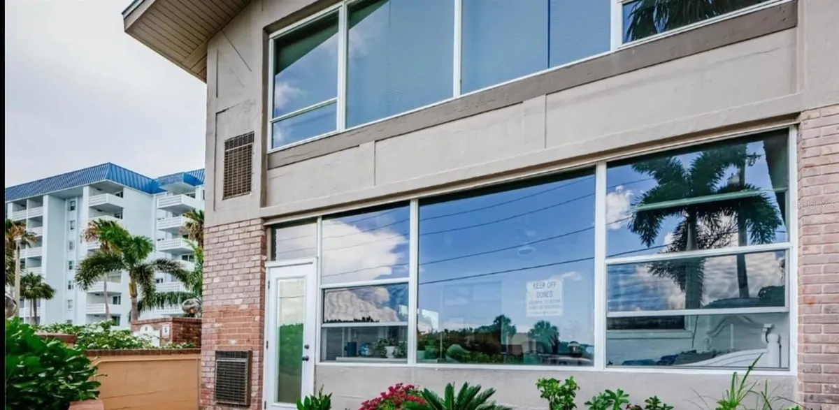 Property Slideshow image 1 of 30 | 2 causeway blvd 101, Dunedin, FL, 34698