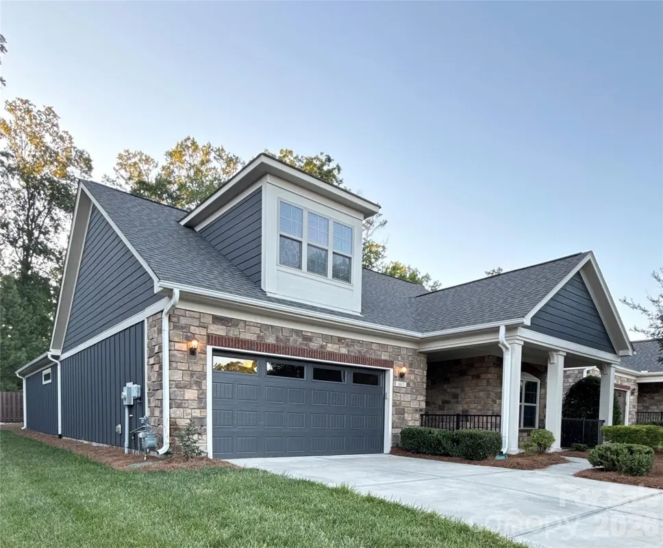 Property Slideshow image 1 of 44 | 1617 traditions ct 4, Waxhaw, NC, 28173