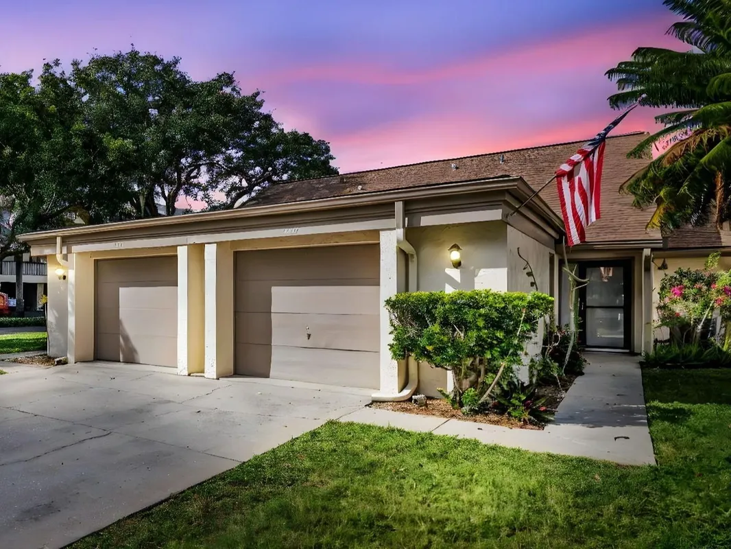 Property Slideshow image 1 of 67 | 1202 palm dr, Tarpon Springs, FL, 34689