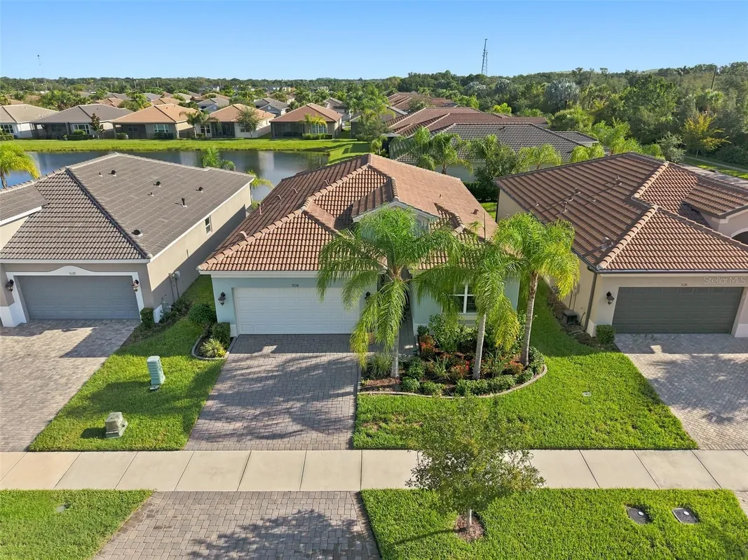 Property Slideshow image 1 of 48 | 5124 highland pointe ct, Wimauma, FL, 33598