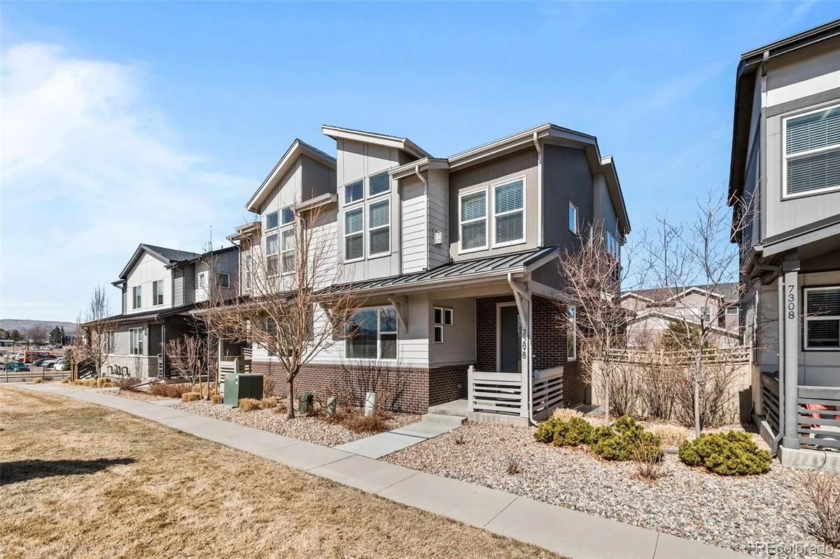 Property Slideshow image 1 of 23 | 7298 w adriatic cir, Lakewood, CO, 80227