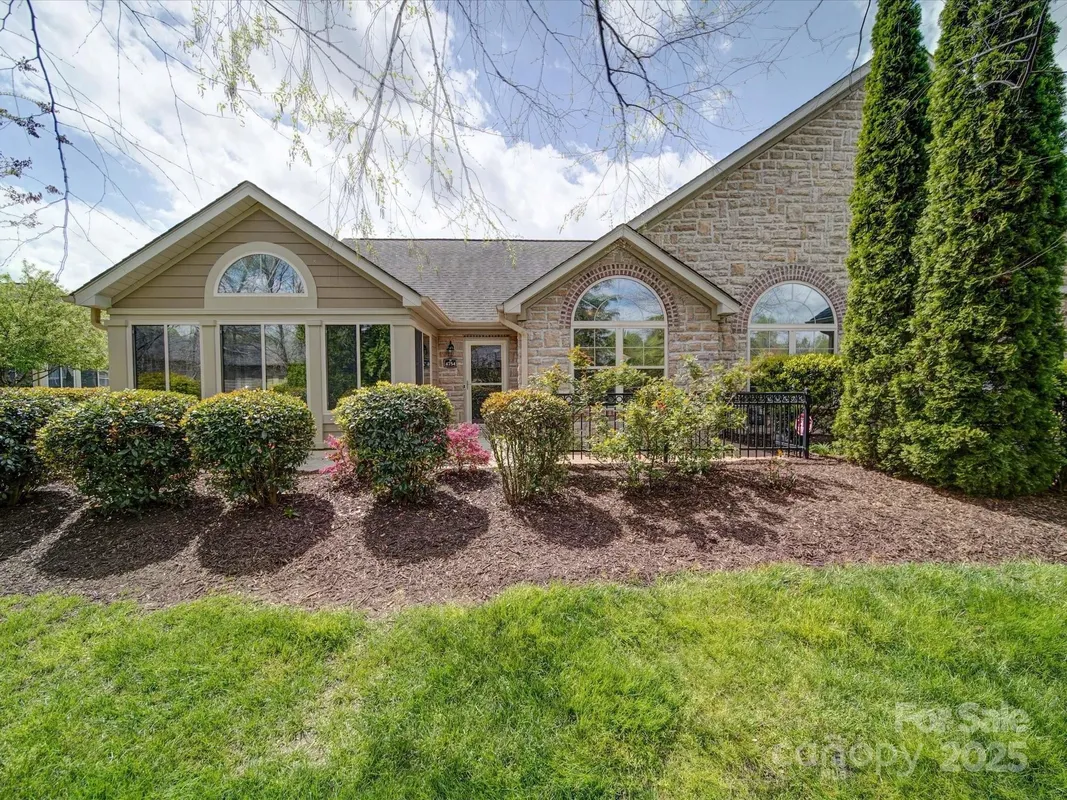 Property Slideshow image 1 of 48 | 4754 polo gate blvd, Charlotte, NC, 28216