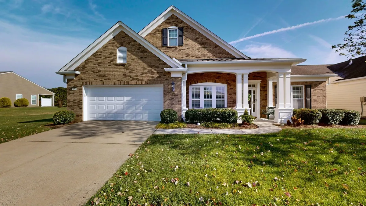 Property Slideshow image 1 of 68 | 255 antebellum ln, Mount Juliet, TN, 37122