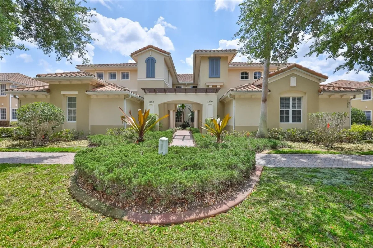 Property Slideshow image 1 of 40 | 1368 emerald dunes dr, Sun City Center, FL, 33573