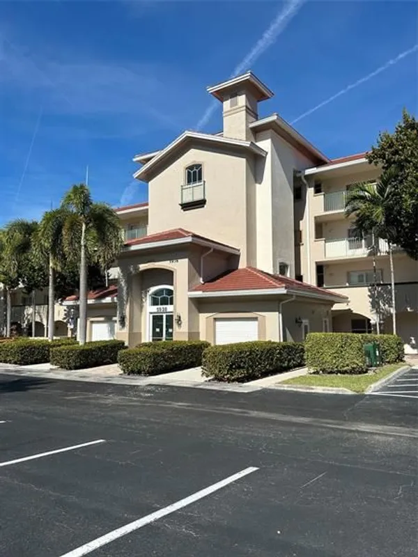 Property Slideshow image 1 of 23 | 5938 crystal shores dr 208, Boynton Beach, FL, 33437