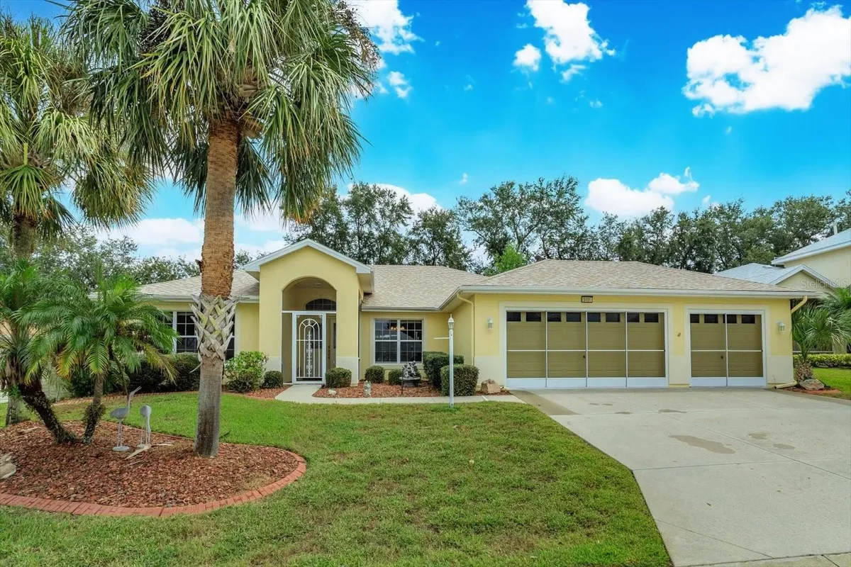 Property Slideshow image 1 of 28 | 5151 indian ocean loop, Tavares, FL, 32778