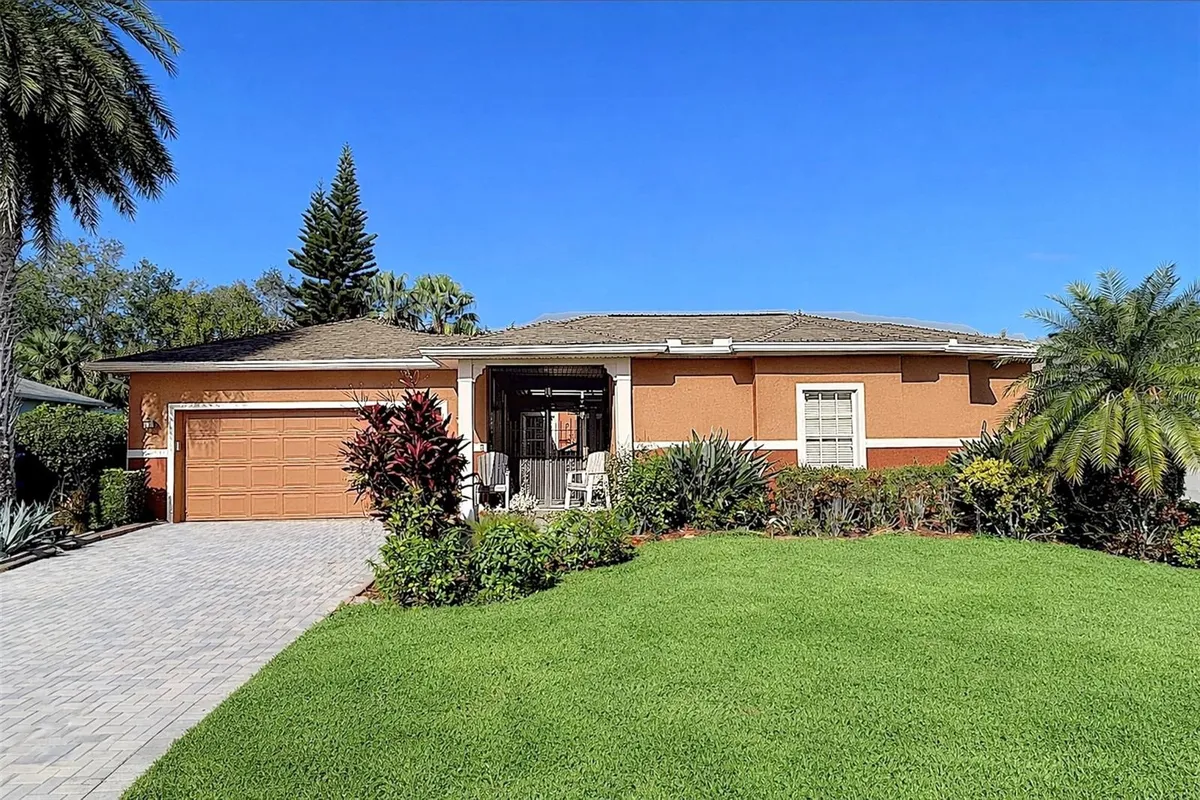 Property Slideshow image 1 of 61 | 258 sand piper dr, Poinciana, FL, 34759