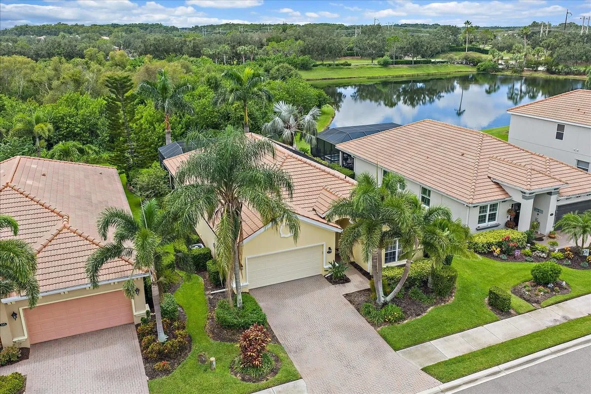 Property Slideshow image 1 of 46 | 131 river enclave ct, Bradenton, FL, 34212