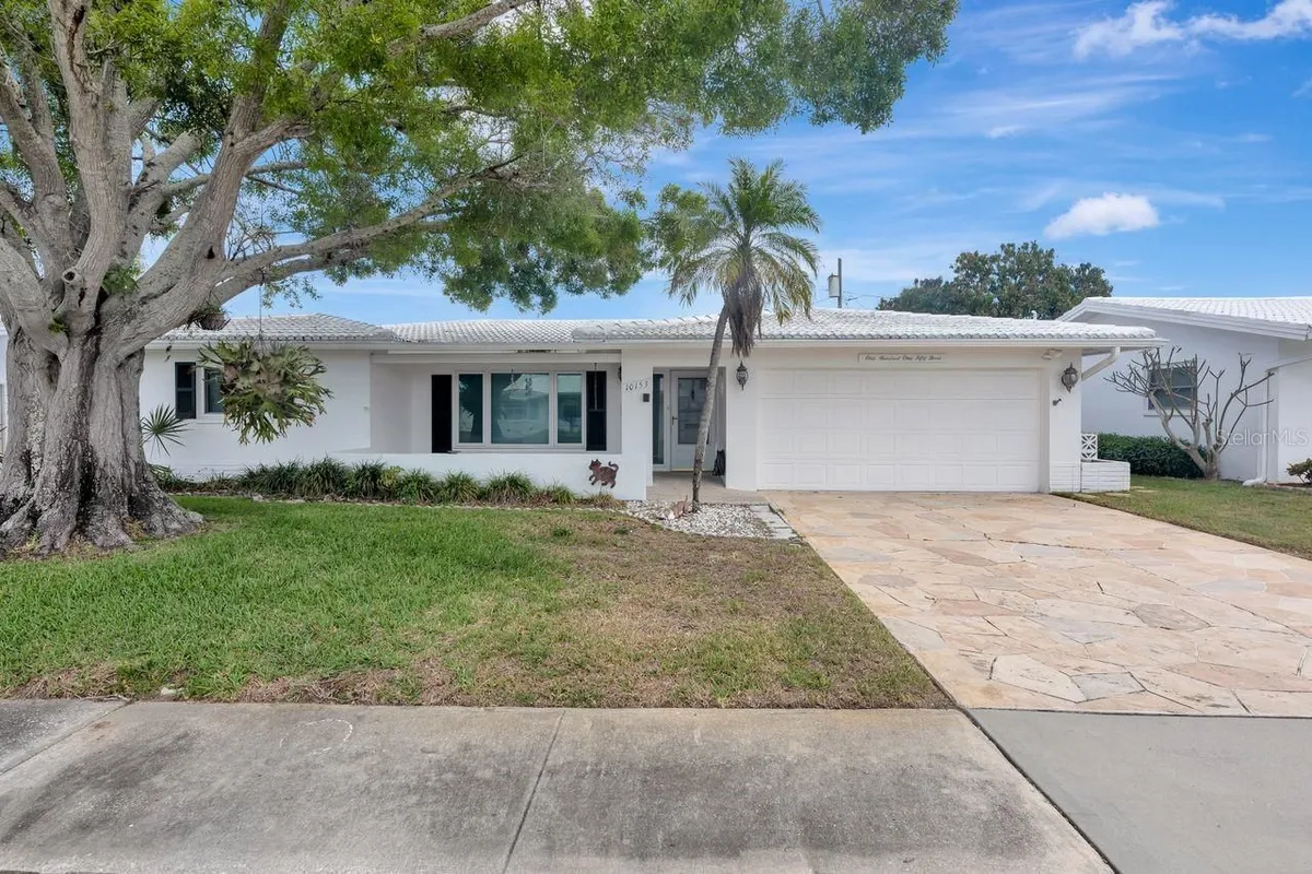 Property Slideshow image 1 of 49 | 10153 44th st 2, Pinellas Park, FL, 33782