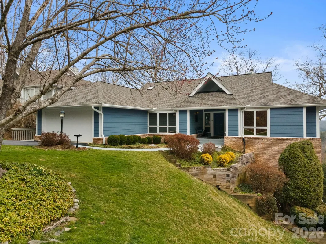 Property Slideshow image 1 of 46 | 330 dawnbrook dr, Flat Rock, NC, 28731