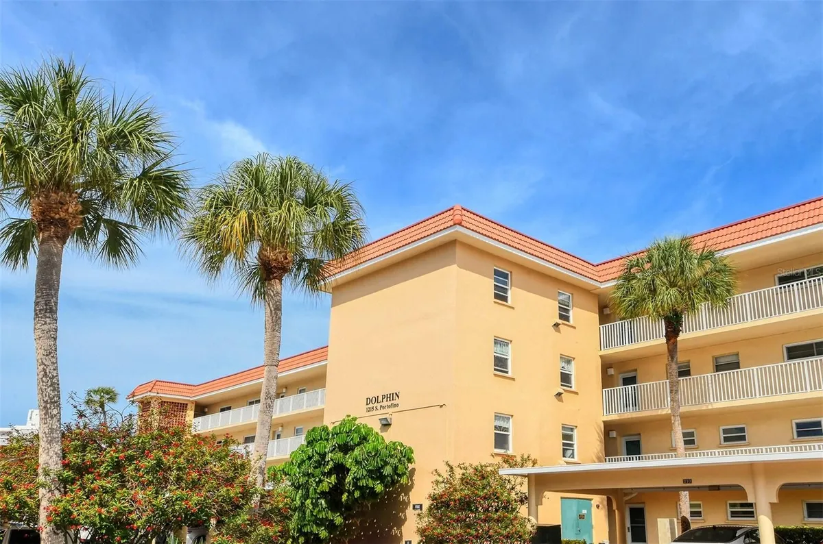 Property Slideshow image 1 of 70 | 1215 s portofino dr 107, Sarasota, FL, 34242