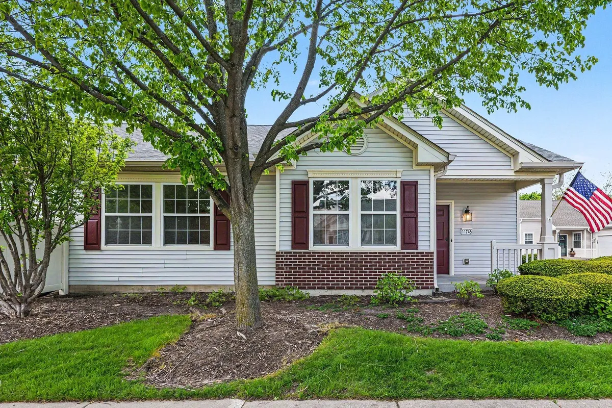 Property Slideshow image 1 of 18 | 11745 river terrace ln, Huntley, IL, 60142
