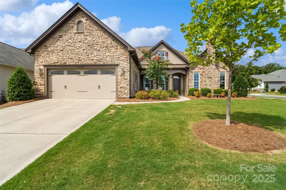 Property Slideshow image 1 of 35 | 12002 cove ct, Charlotte, NC, 28278