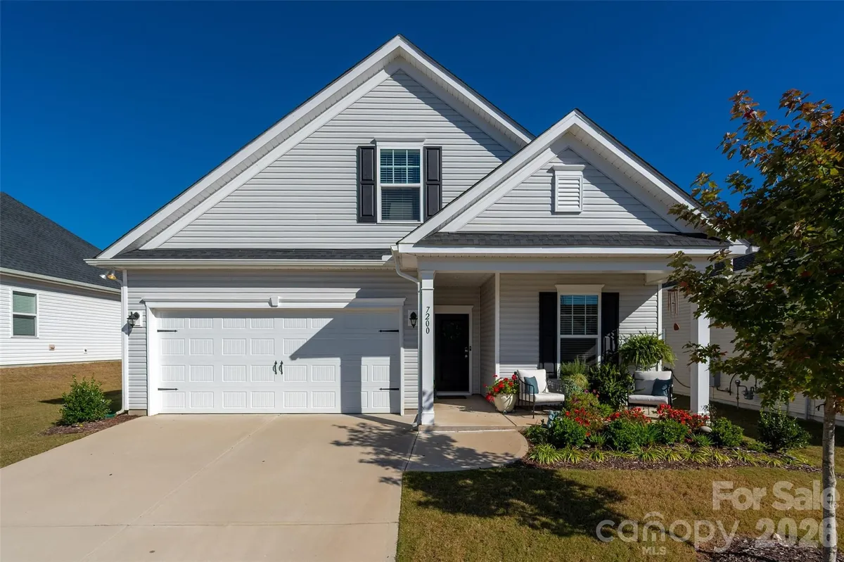 Property Slideshow image 1 of 25 | 7200 indigo way, Denver, NC, 28037