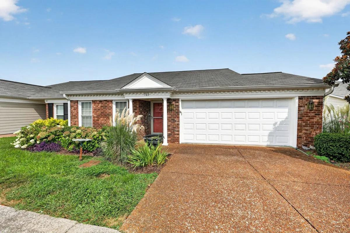 Property Slideshow image 1 of 32 | 703 mount carmel pl, Nashville, TN, 37205