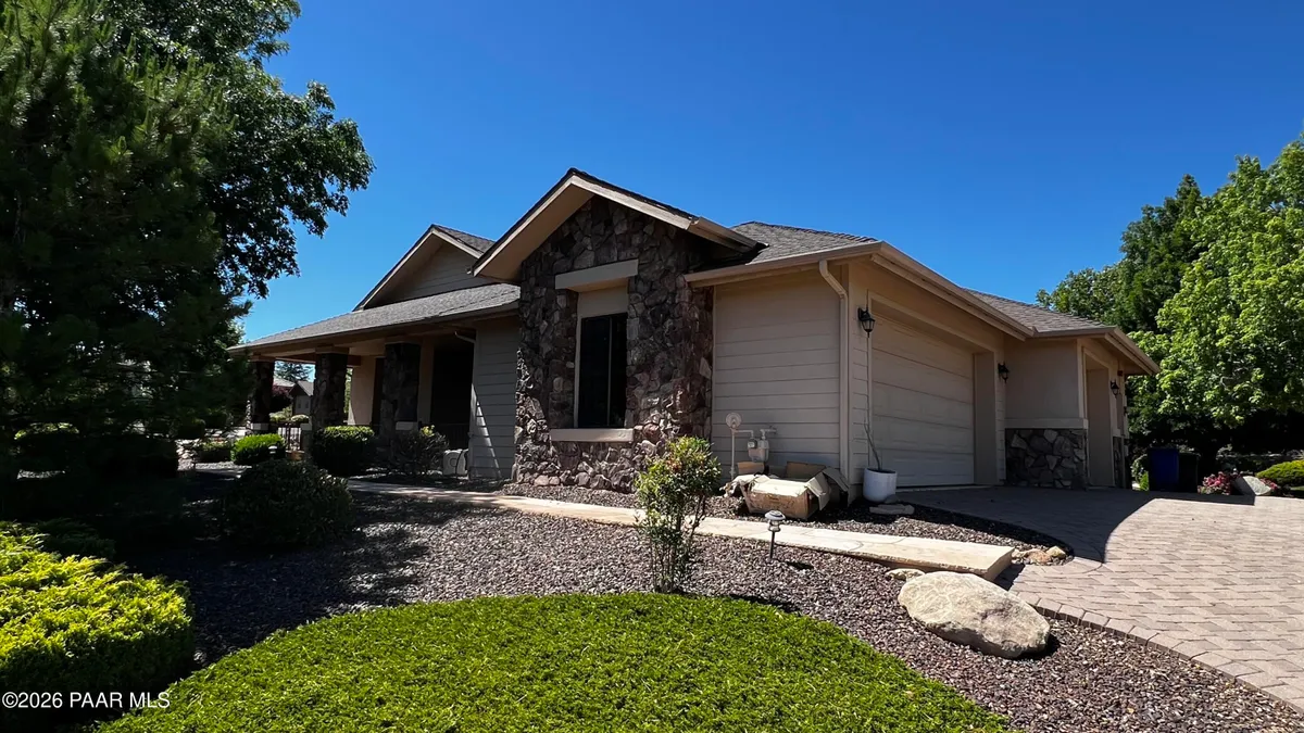 Property Slideshow image 1 of 1 | 863 northridge dr, Prescott, AZ, 86301