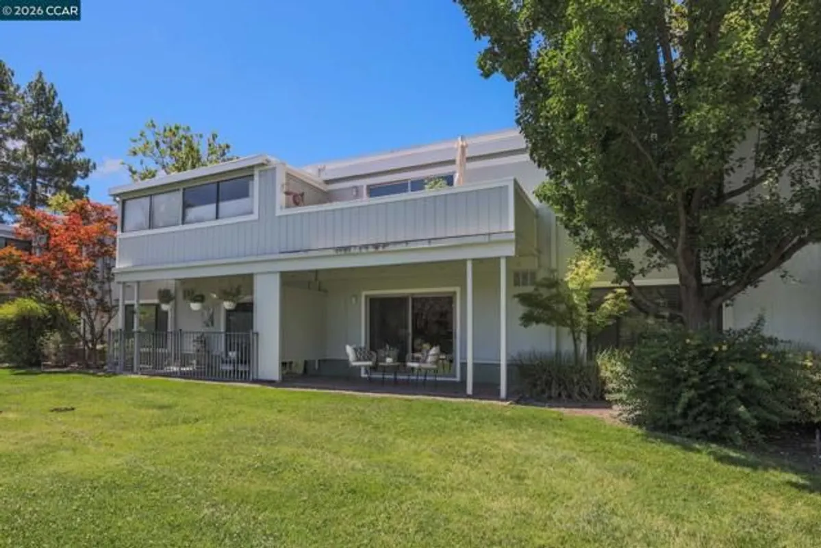 Property Slideshow image 1 of 46 | 1100 singingwood ct 2, Walnut Creek, CA, 94595