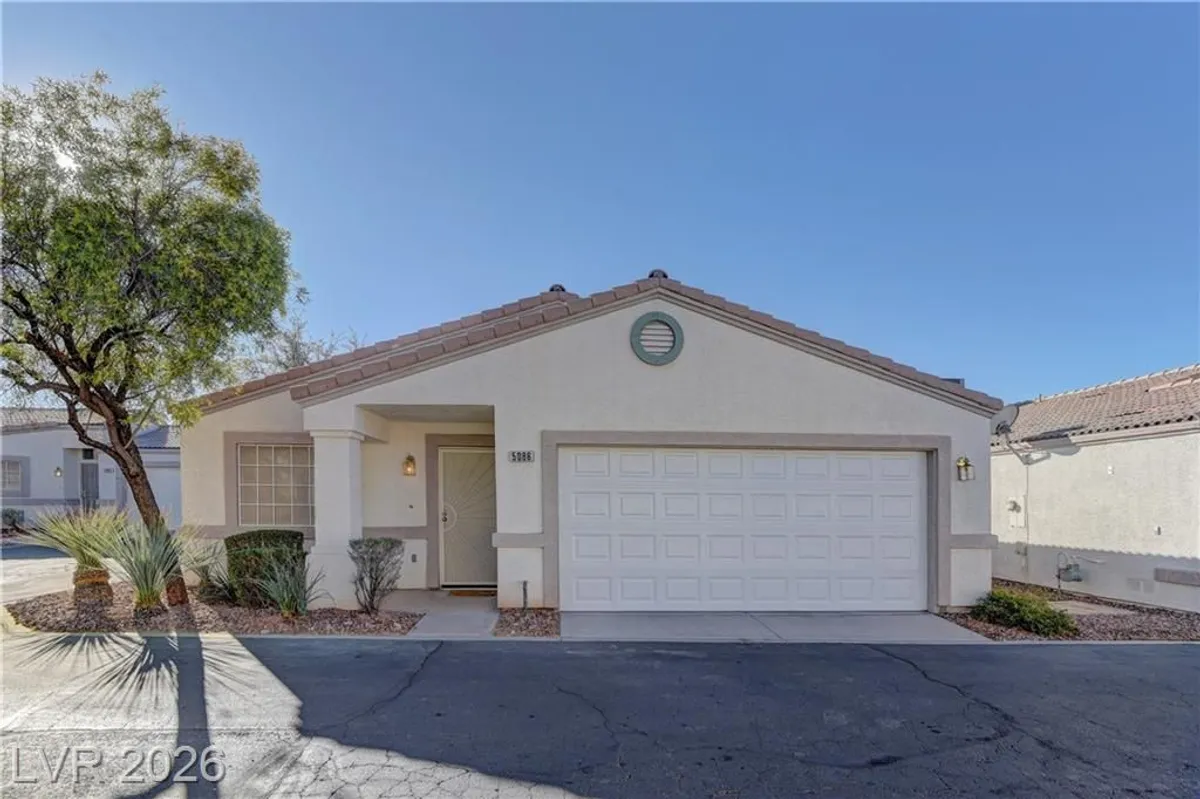 Property Slideshow image 1 of 18 | 5086 mascaro dr, Las Vegas, NV, 89122