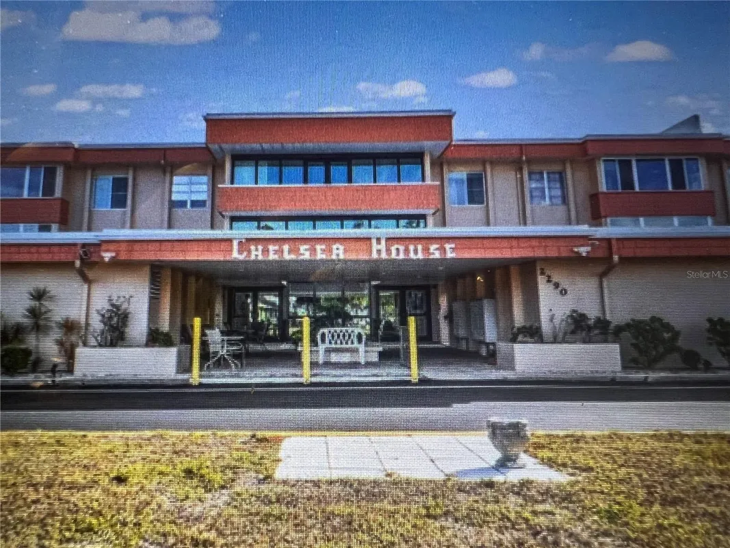 Property Slideshow image 1 of 27 | 2290 aaron st 207, Port Charlotte, FL, 33952