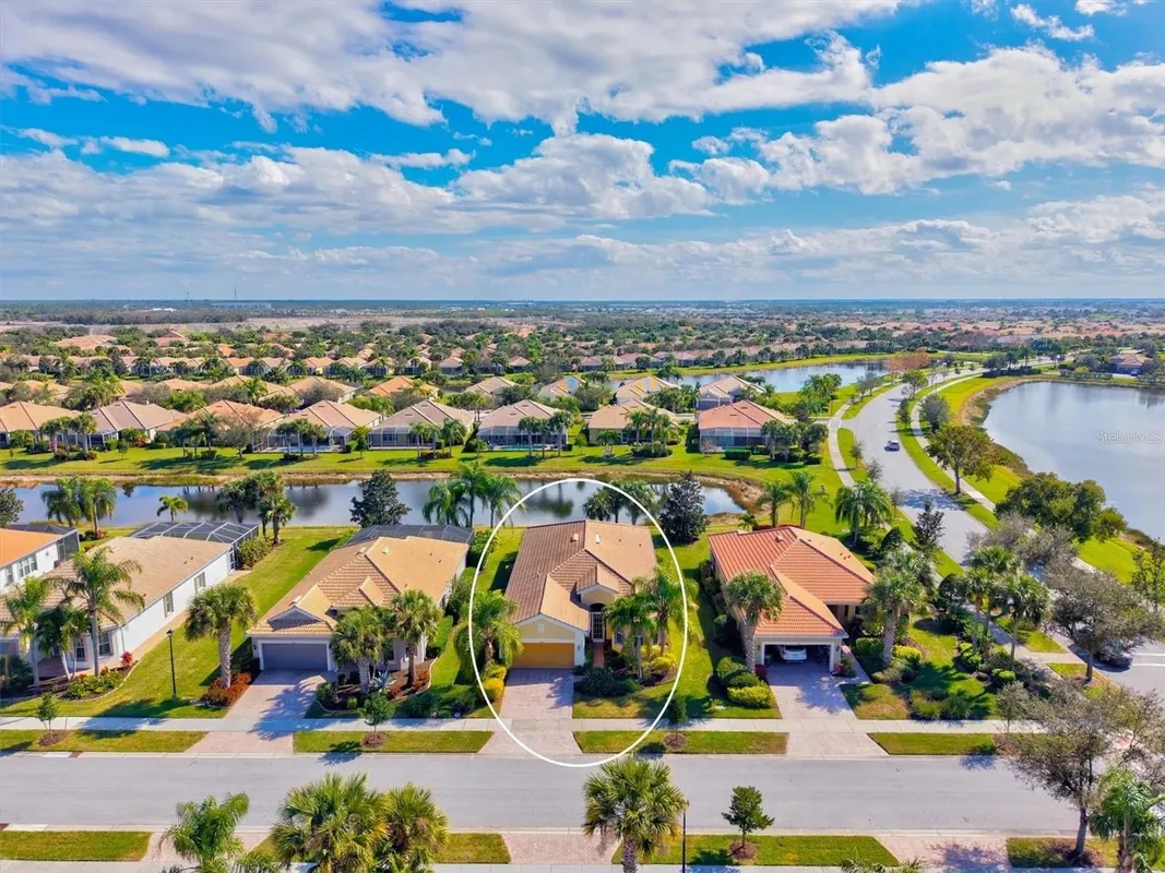 Property Slideshow image 1 of 71 | 19138 kirella st, Venice, FL, 34293