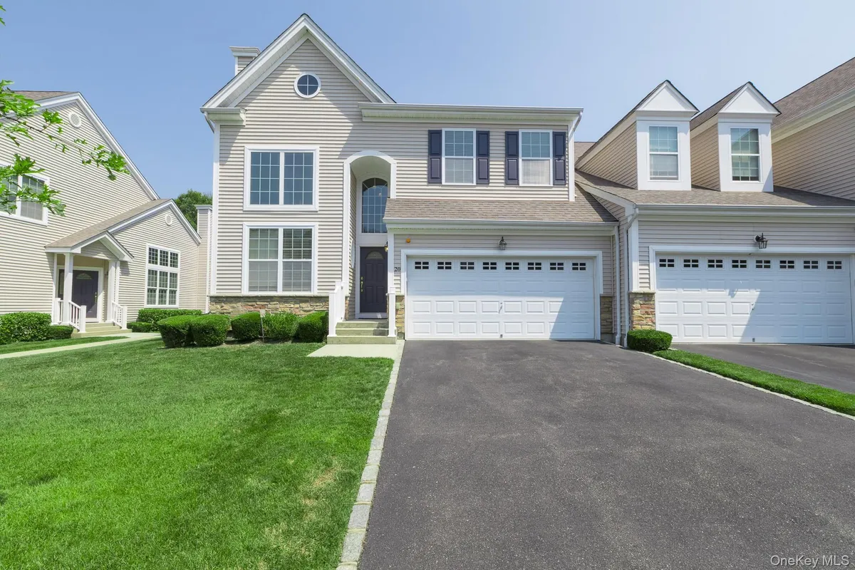 Property Slideshow image 1 of 30 | 20 emilie dr, Brookhaven, NY, 11934