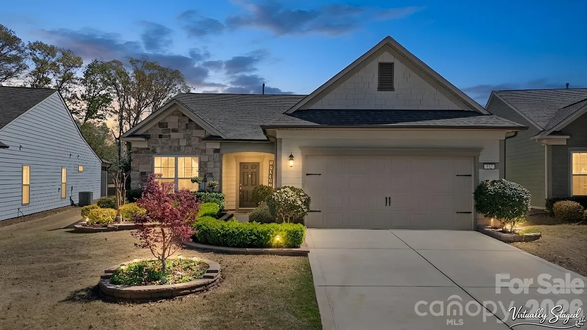 Property Slideshow image 1 of 42 | 952 kirby dr, Fort Mill, SC, 29715