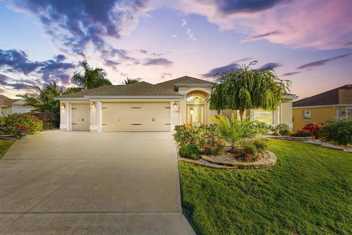 Property Slideshow image 1 of 43 | 1852 sassparilla way, The Villages, FL, 32162