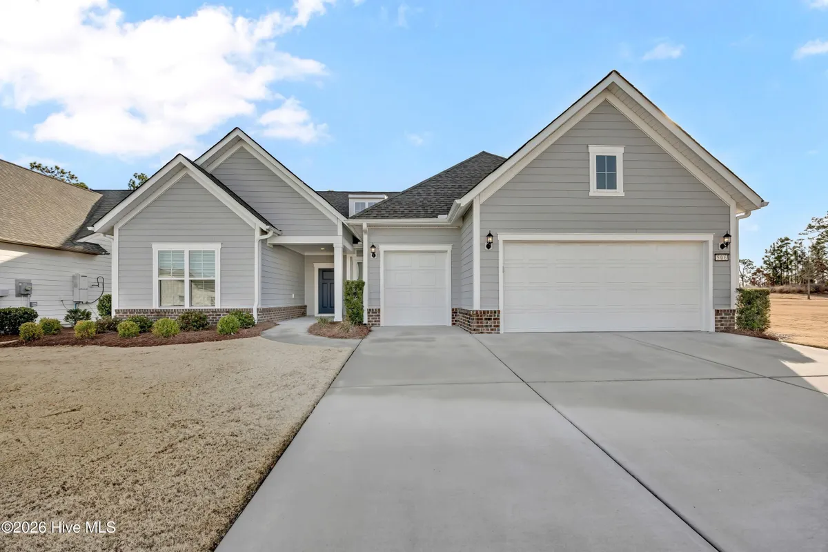 Property Slideshow image 1 of 42 | 506 deveraux dr, Wilmington, NC, 28412