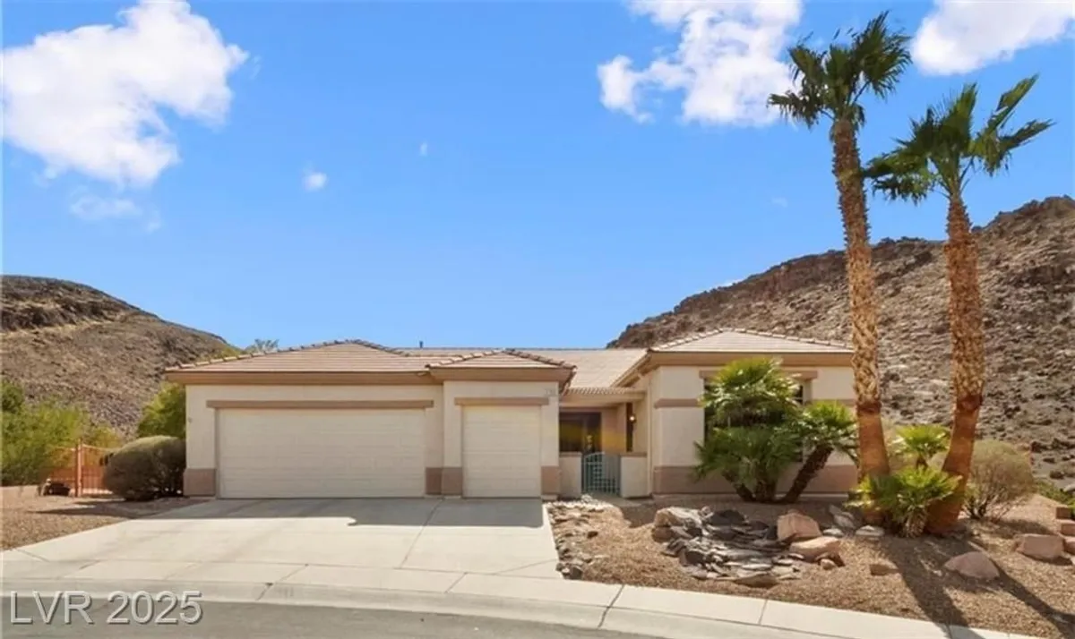 Property Slideshow image 1 of 40 | 2169 tiger willow dr, Henderson, NV, 89012