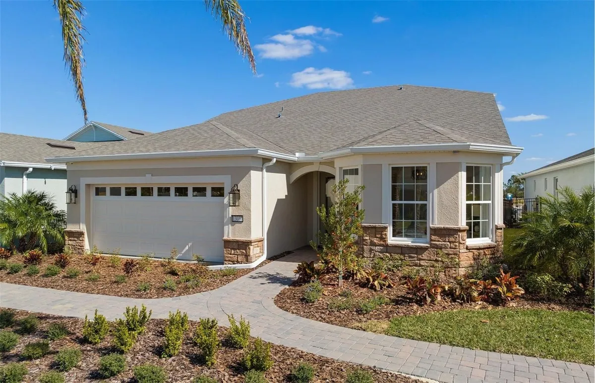 Property Slideshow image 1 of 50 | 13037 sandcastle dr, Winter Garden, FL, 34787