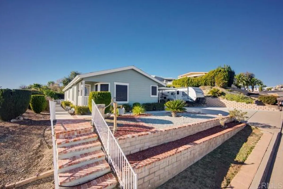 Property Slideshow image 1 of 60 | 29115 via princesa, Murrieta, CA, 92563