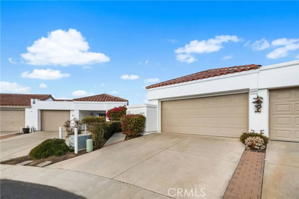 Property Slideshow image 1 of 35 | 4655 barcelona way, Oceanside, CA, 92056