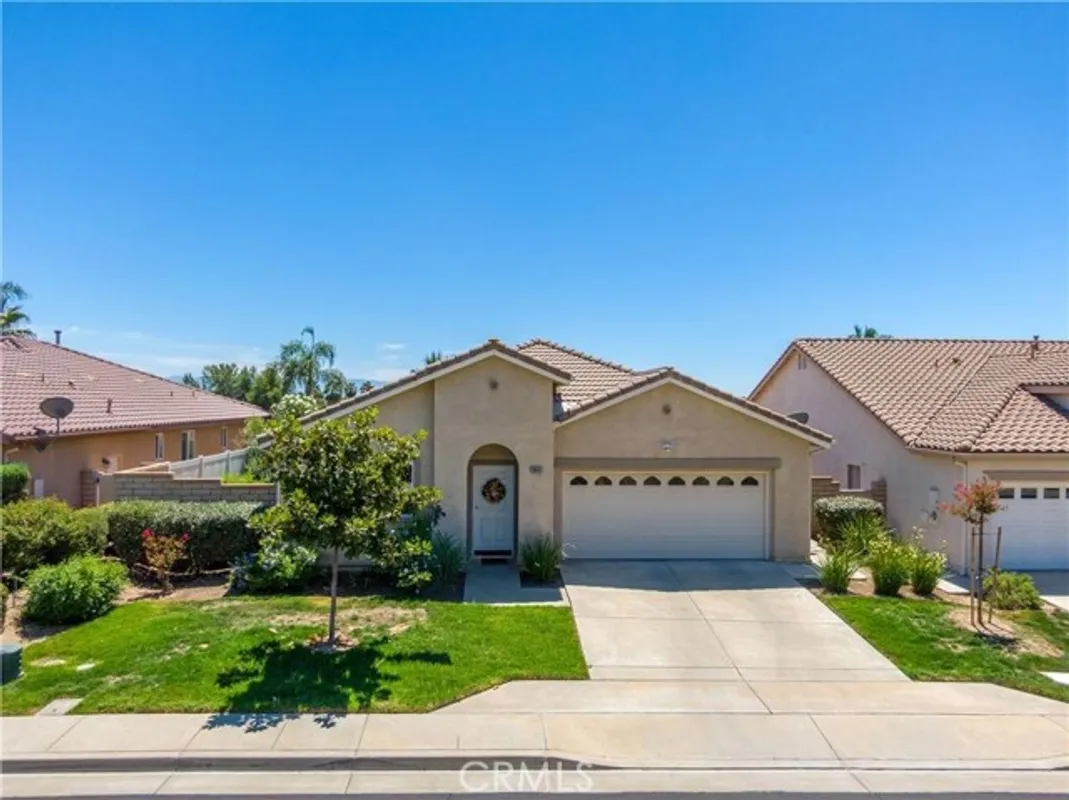 Property Slideshow image 1 of 36 | 28433 oasis view cir, Menifee, CA, 92584