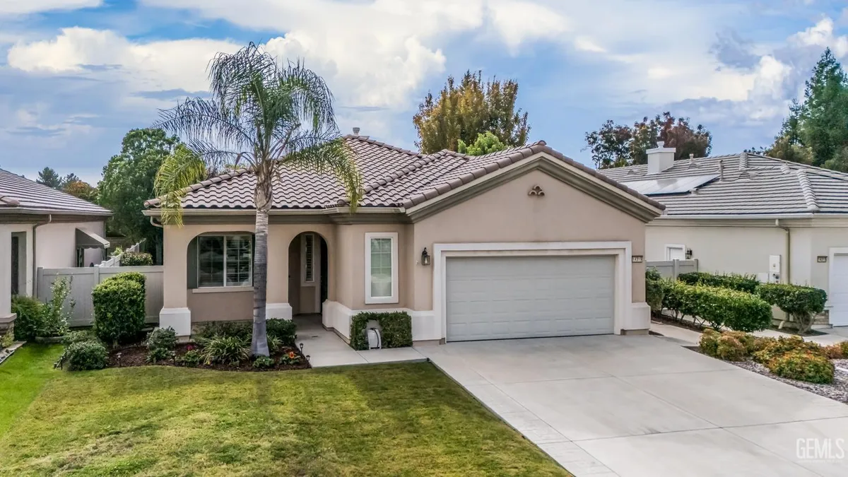 Property Slideshow image 1 of 56 | 14319 terrazzo dr, Bakersfield, CA, 93306