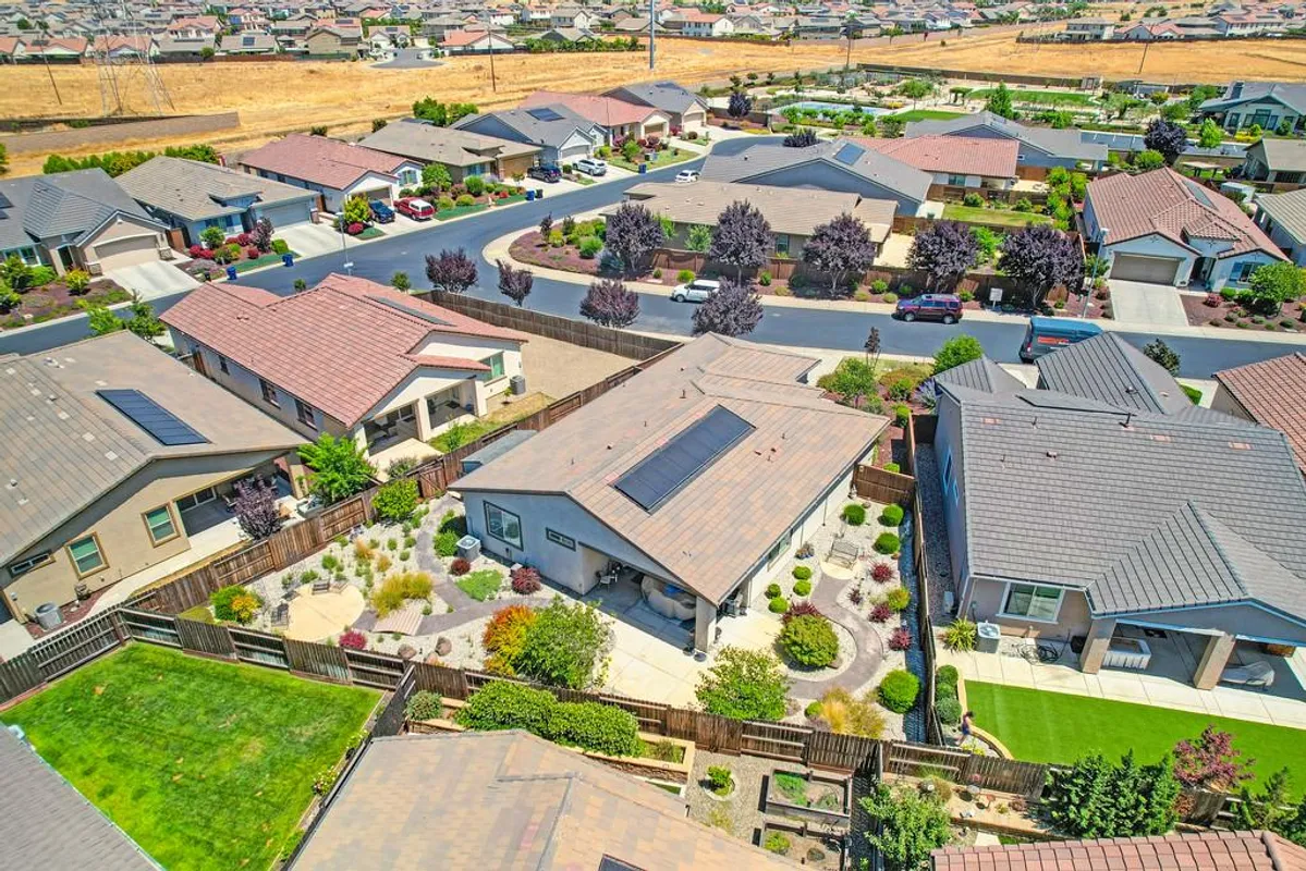 Property Slideshow image 1 of 48 | 7414 sun rose way, Sacramento, CA, 95829